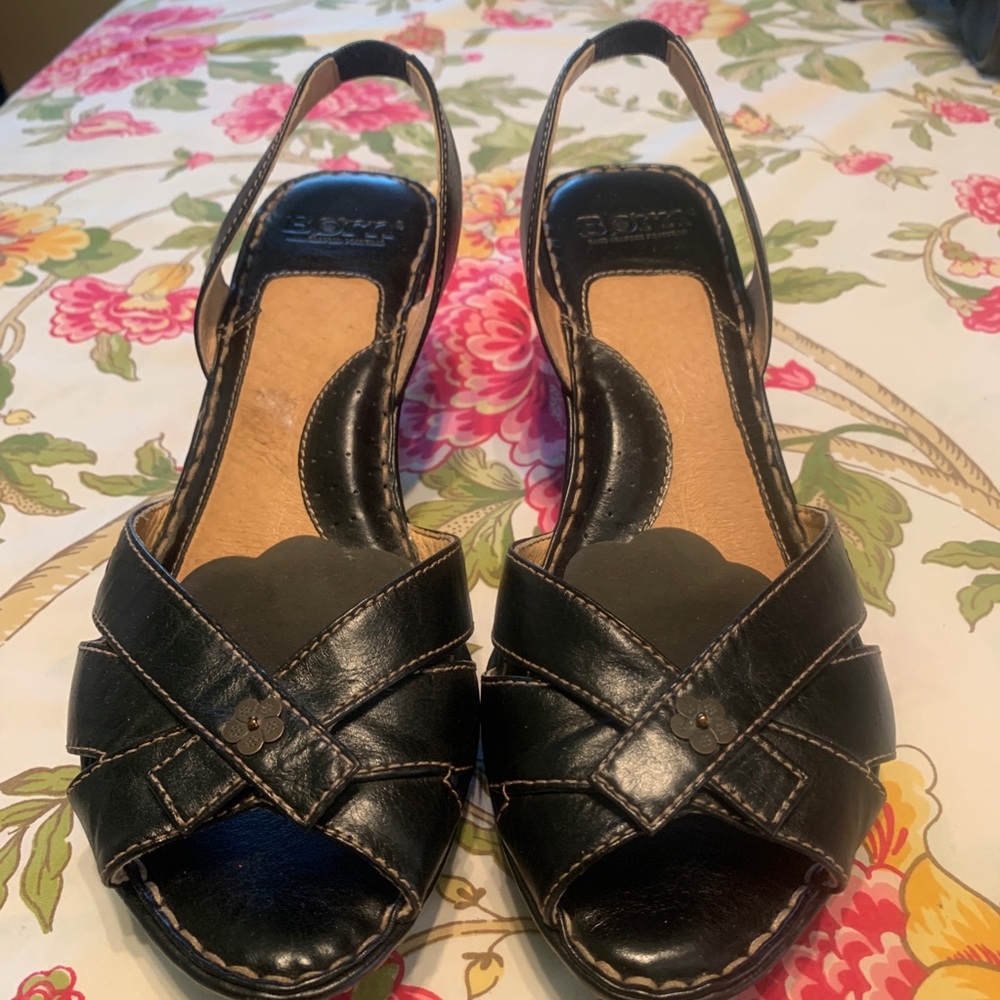 Born Sandals - Picture 5 of 6